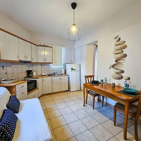 Maizon33 Apartment Kalamata